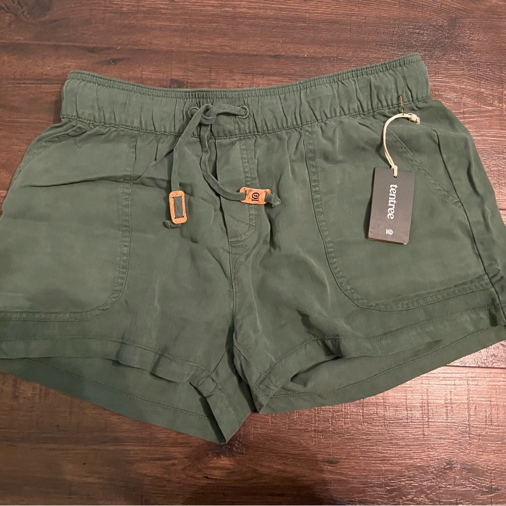 NWT Ten Tree InStow Dark Sage Shorts
